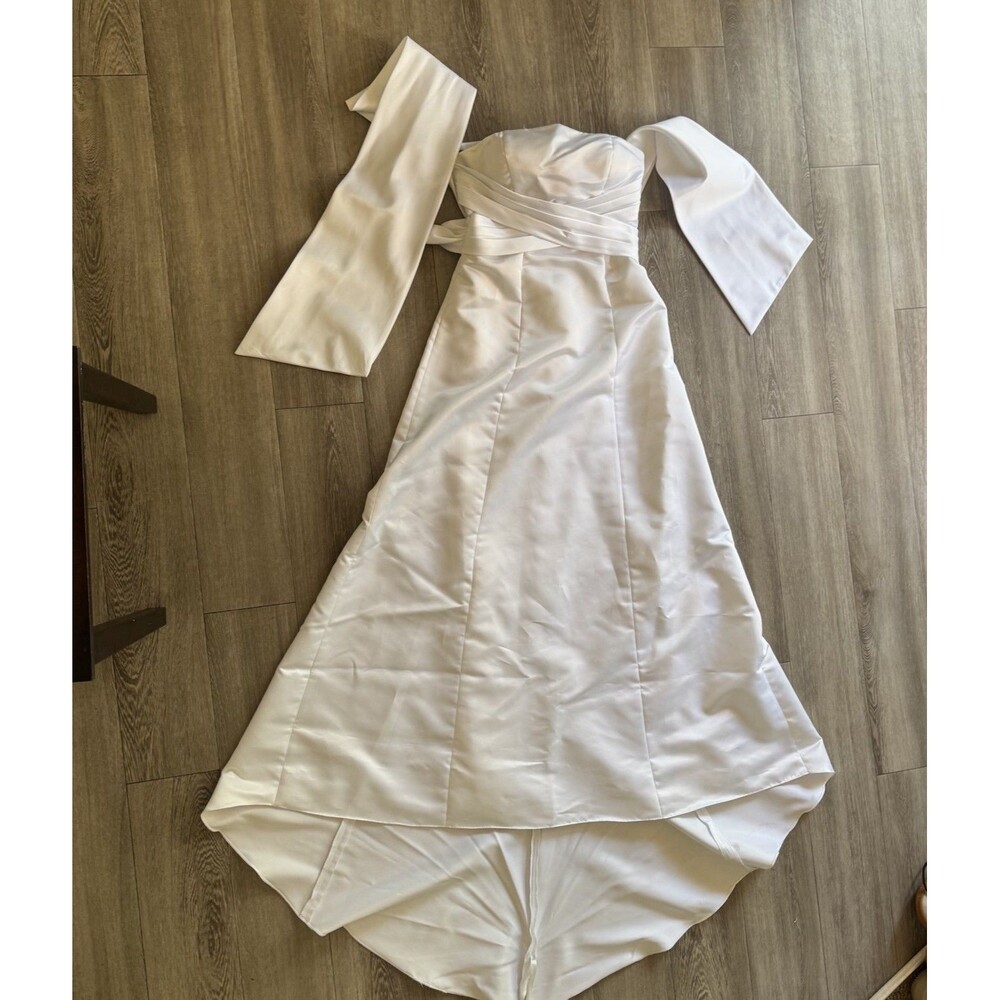 Bill Levkoff White Satin Strapless Wedding Gown Bridal Dress Bow Train Size 6 - Picture 3 of 16